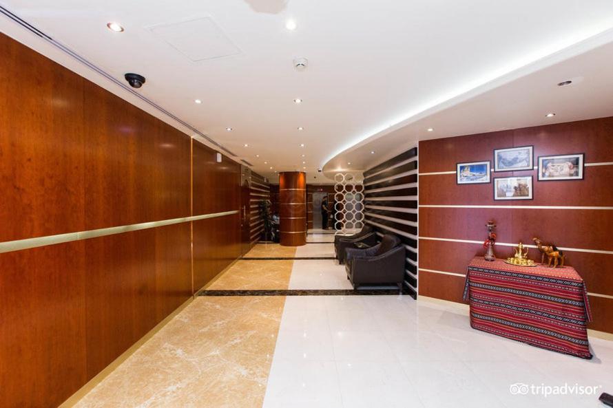 Rush Inn Hotel Dubai Eksteriør billede