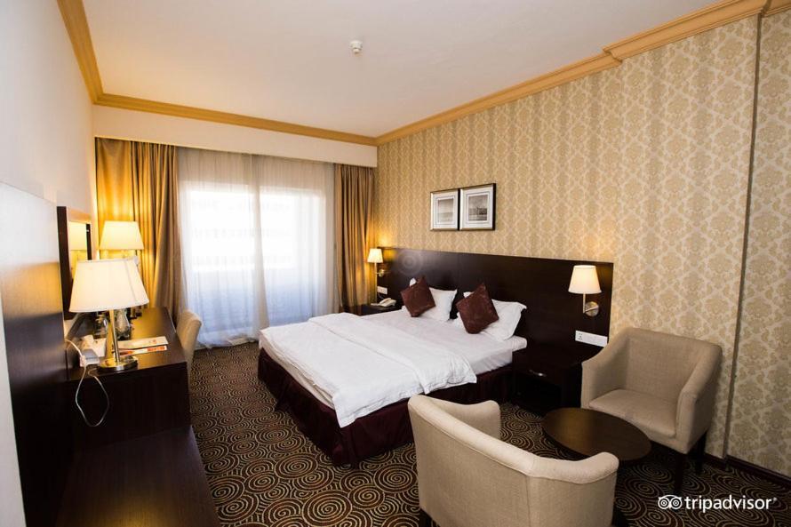 Rush Inn Hotel Dubai Eksteriør billede